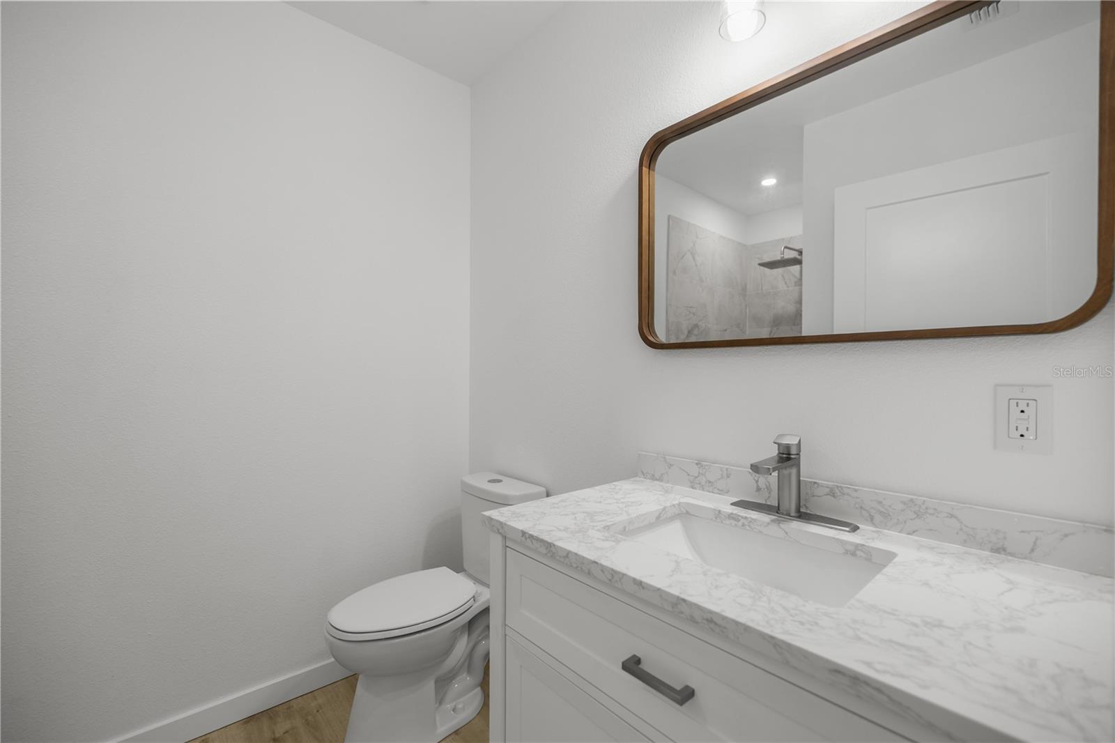 OAK VILLA - Residential