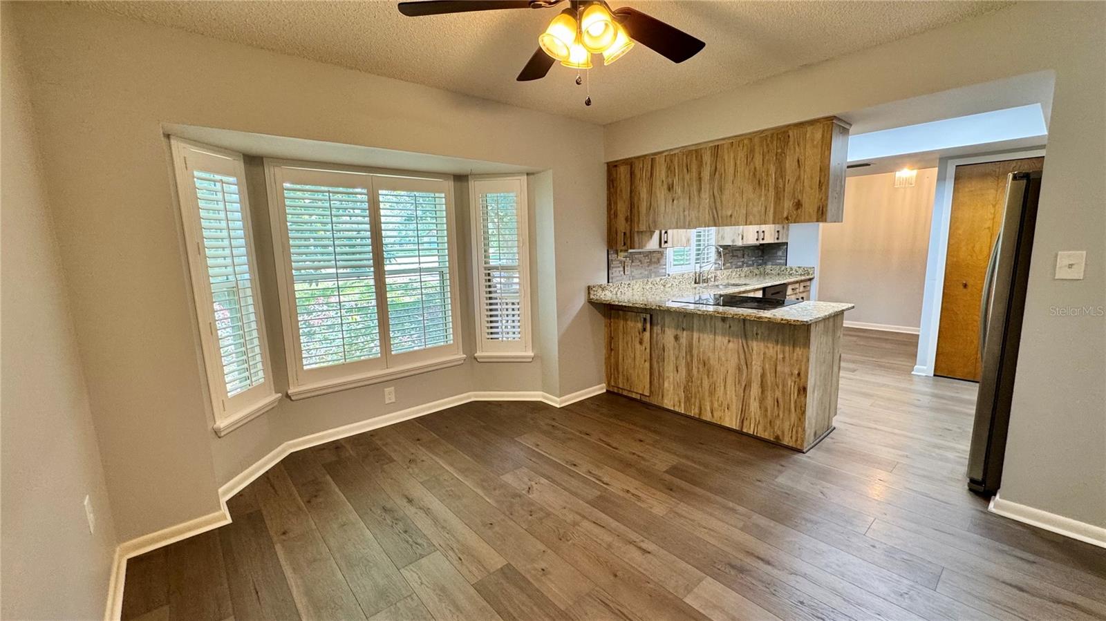 EUSTIS CENTURY OAKS ESTATES - Residential Lease