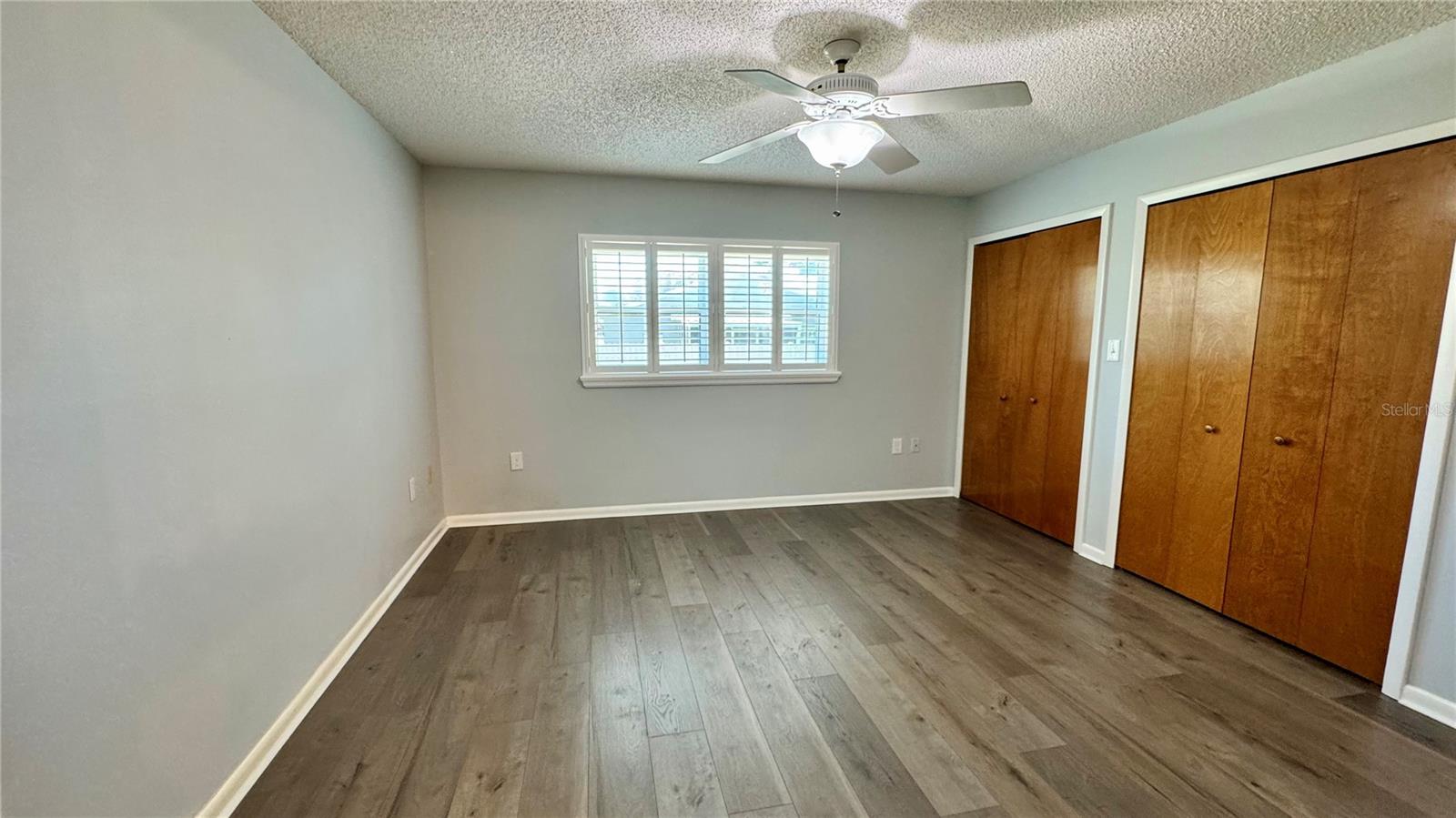 EUSTIS CENTURY OAKS ESTATES - Residential Lease