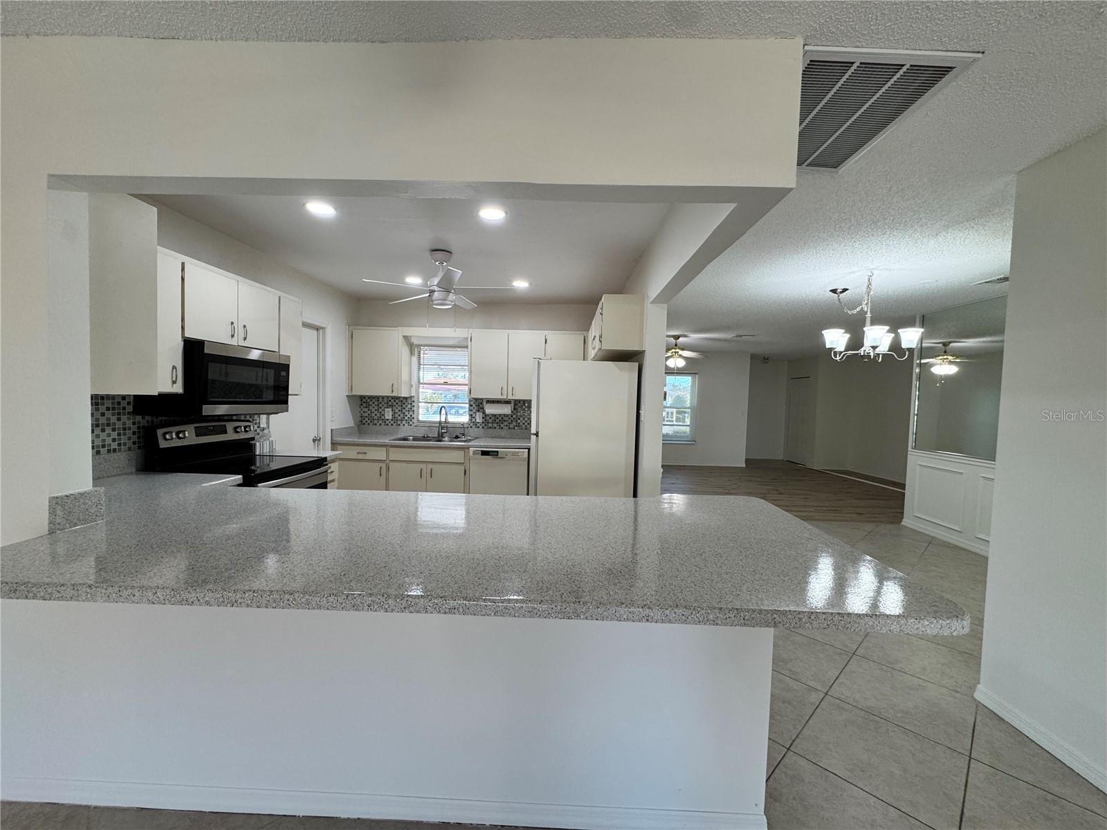 1008 YELLOWBIRD PLACE