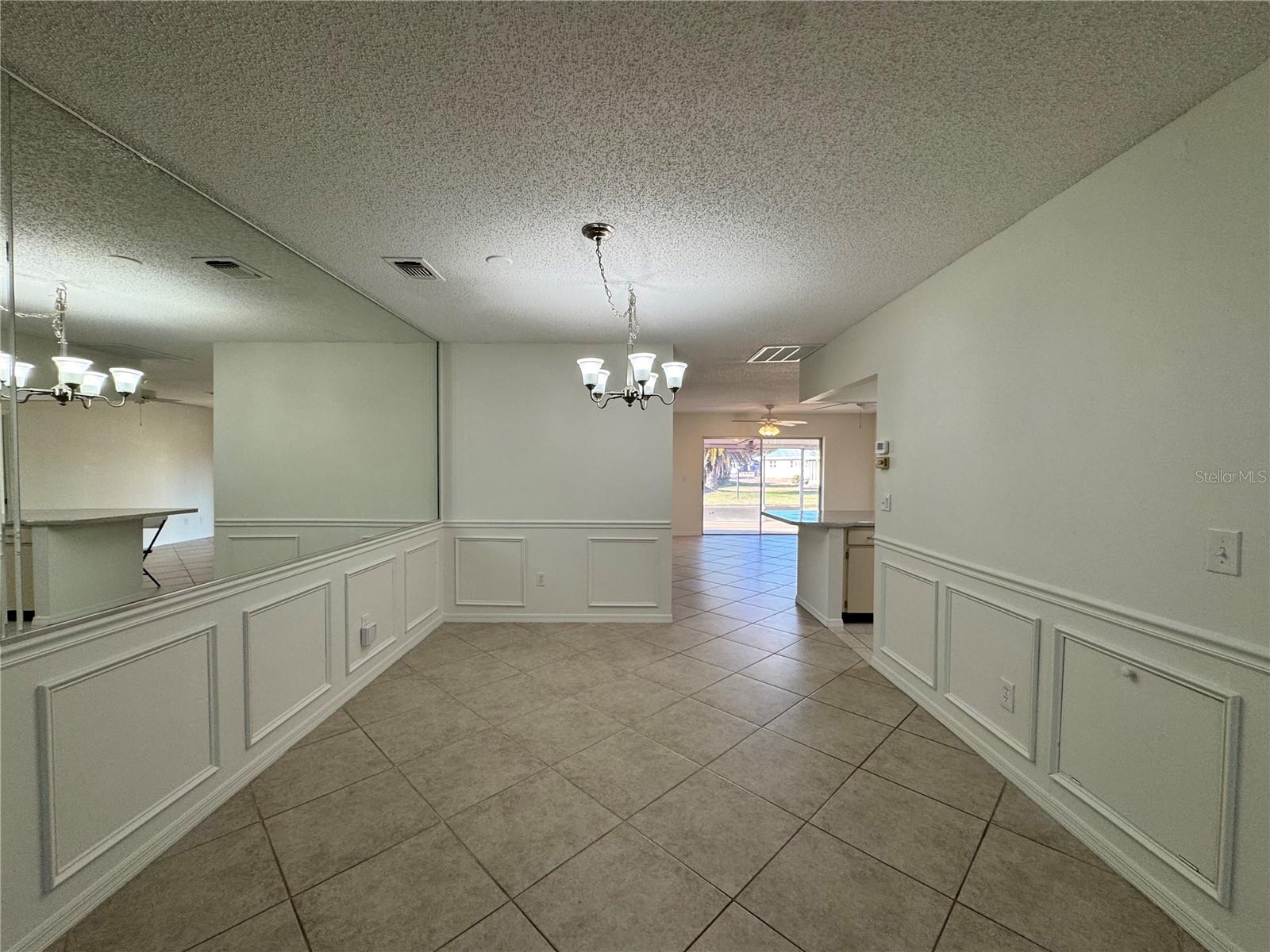 1008 YELLOWBIRD PLACE