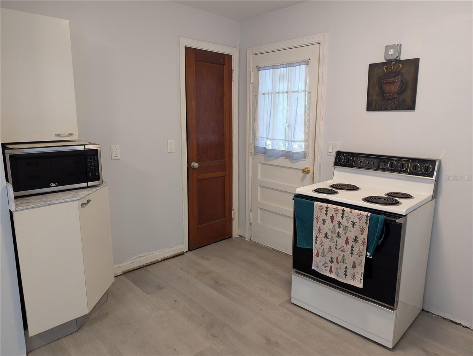 HILLDALE - Residential