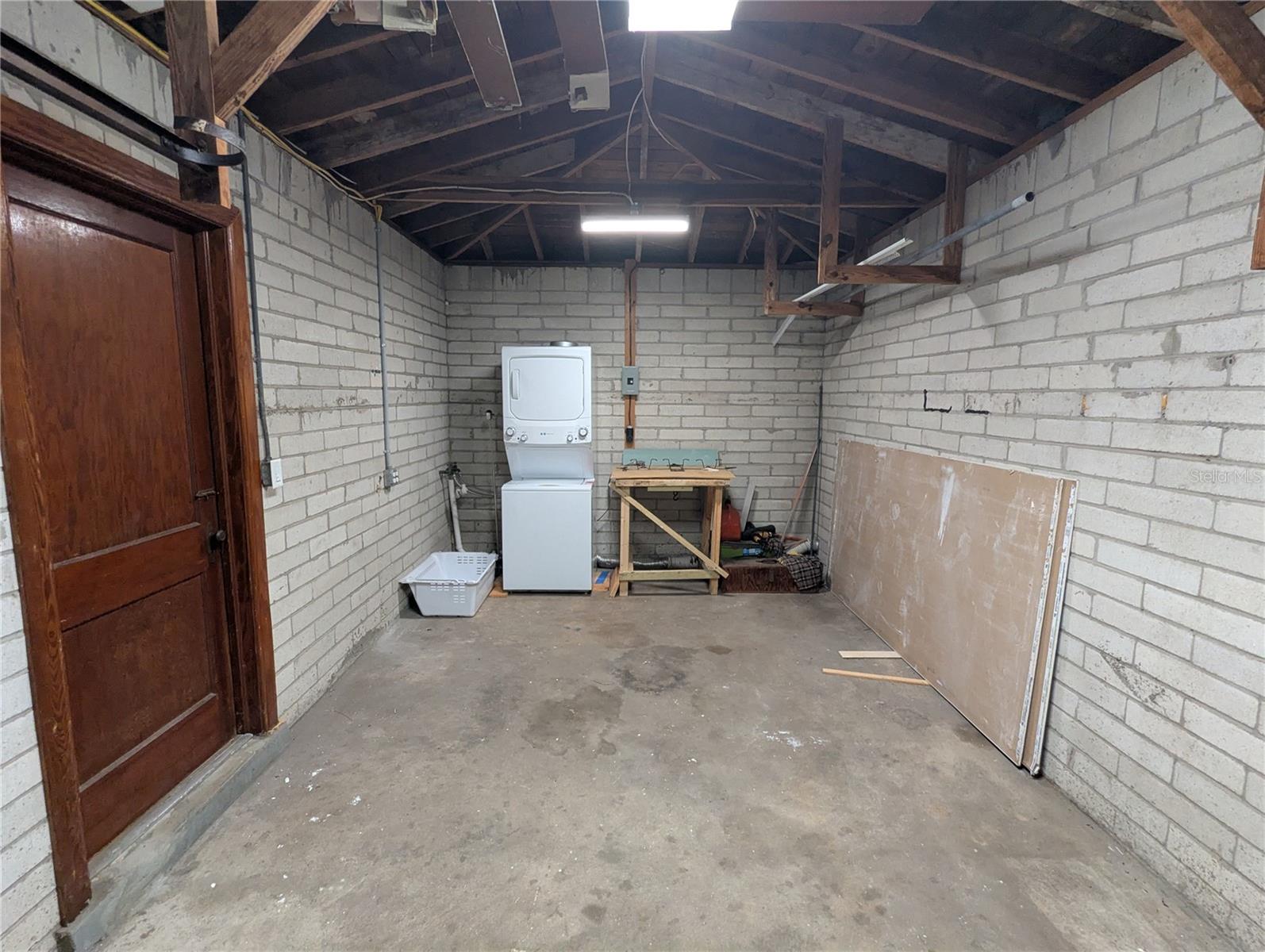 HILLDALE - Residential