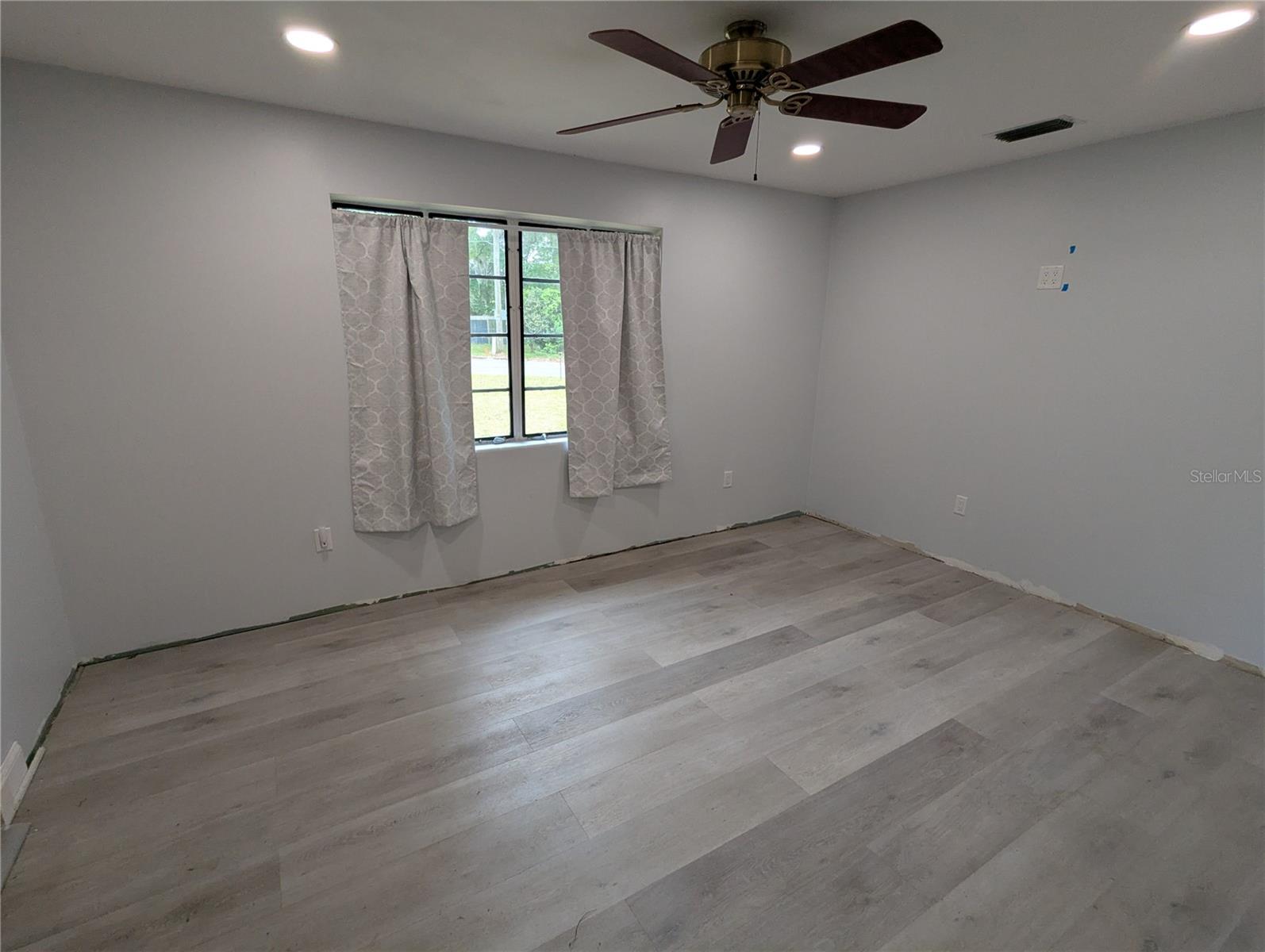 HILLDALE - Residential