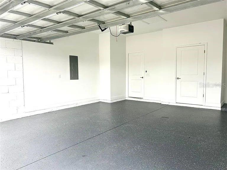 SILVER SPGS SHORES UN 24 - Residential