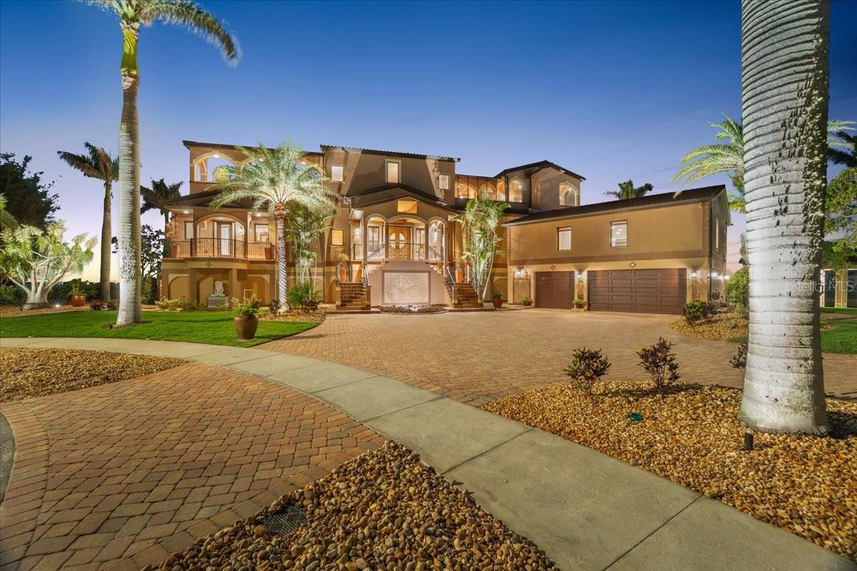 266 BANGSBERG ROAD SE