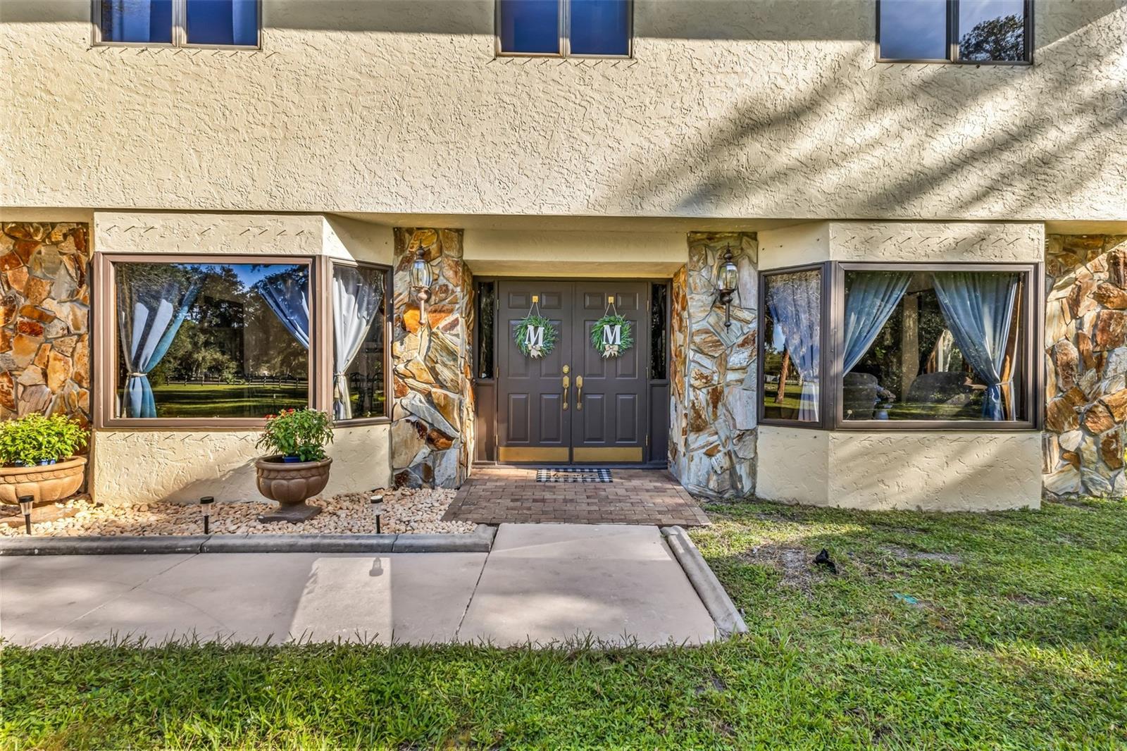 24518 TANGERINE AVENUE