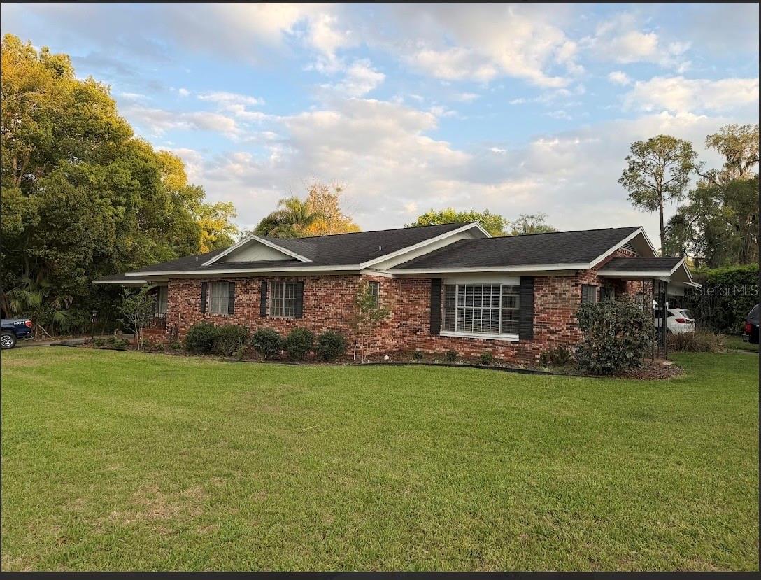 BUCKELEW PARK 02 - Residential Lease