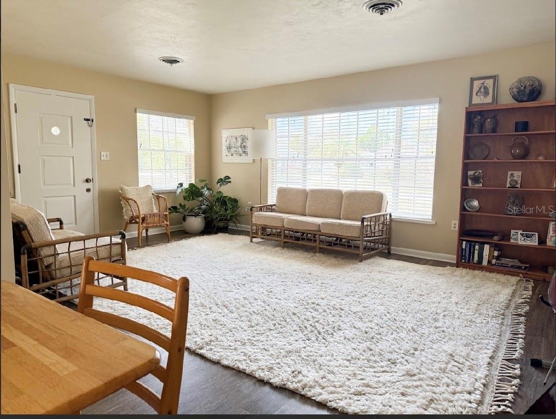 BUCKELEW PARK 02 - Residential Lease