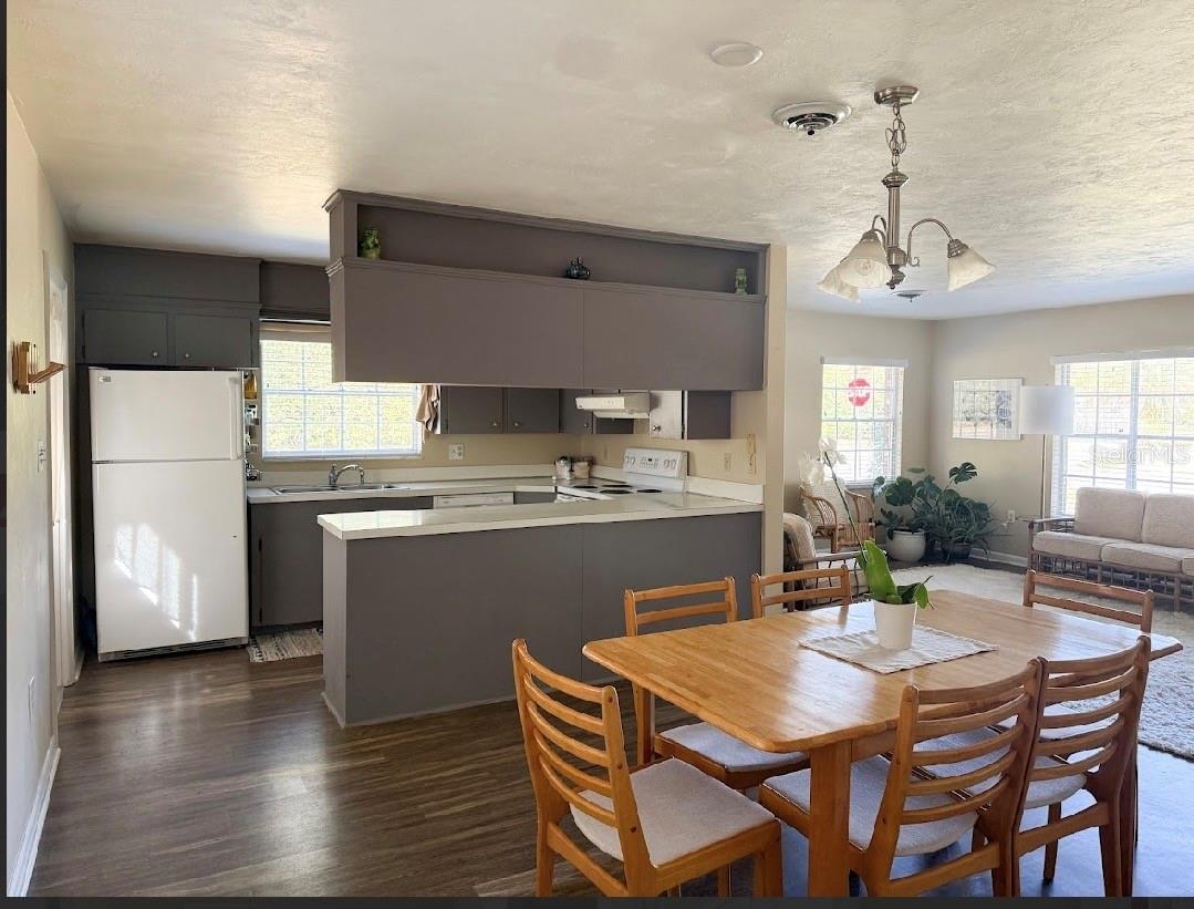 BUCKELEW PARK 02 - Residential Lease