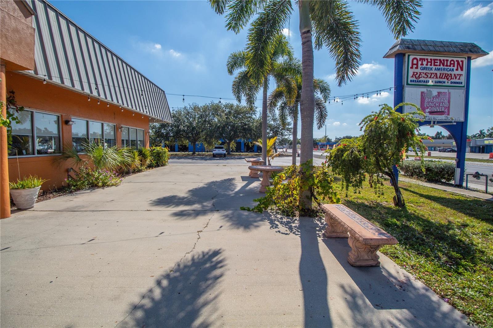 HARBOR ESTATES - Commercial Sale