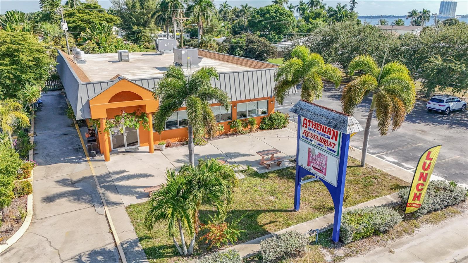 HARBOR ESTATES - Commercial Sale