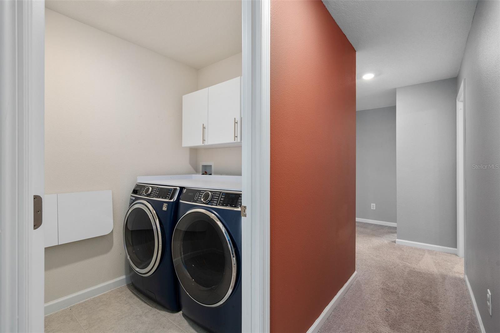 LINCOLN OAKS - Residential