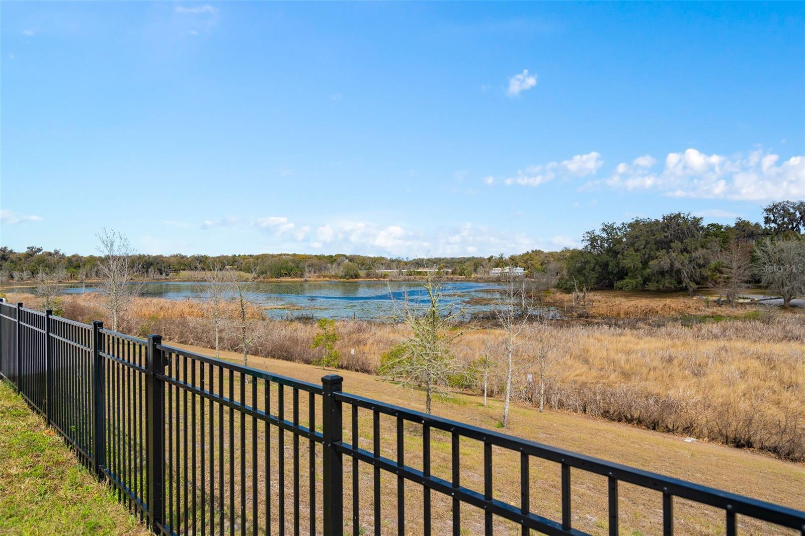 LINCOLN OAKS - Residential