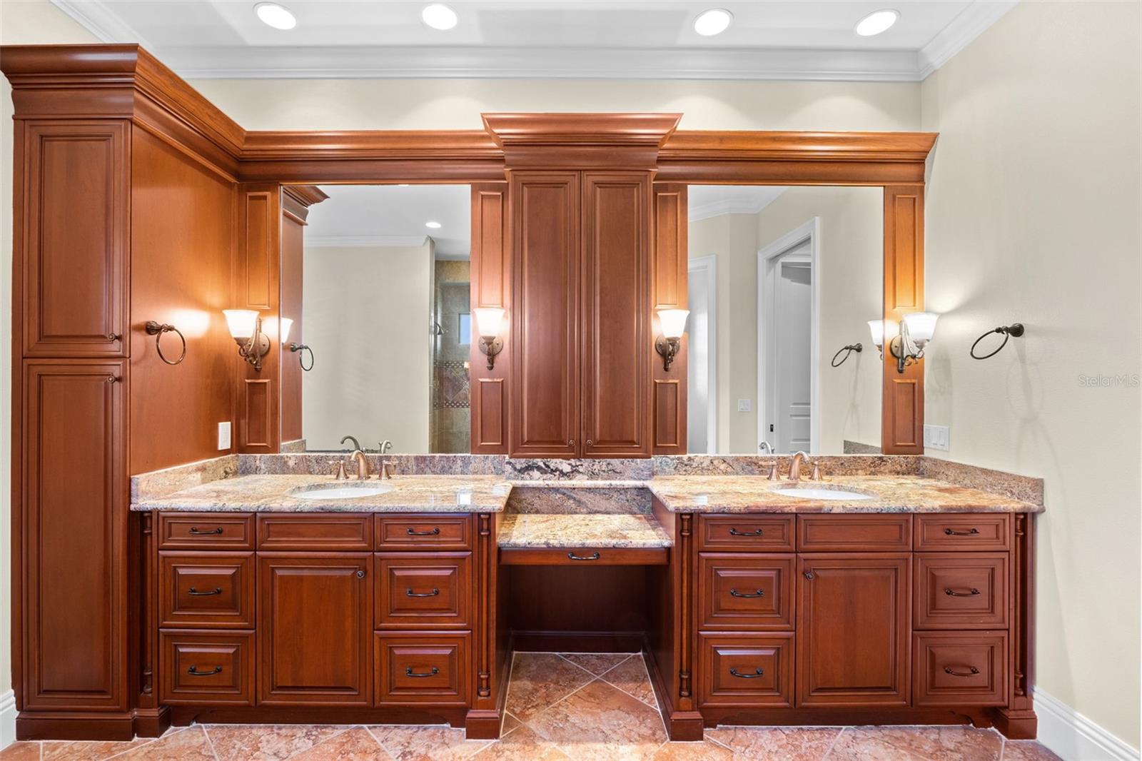 COUNTRY CLUB EAST AT LAKEWD RNCH QQ2 - Residential