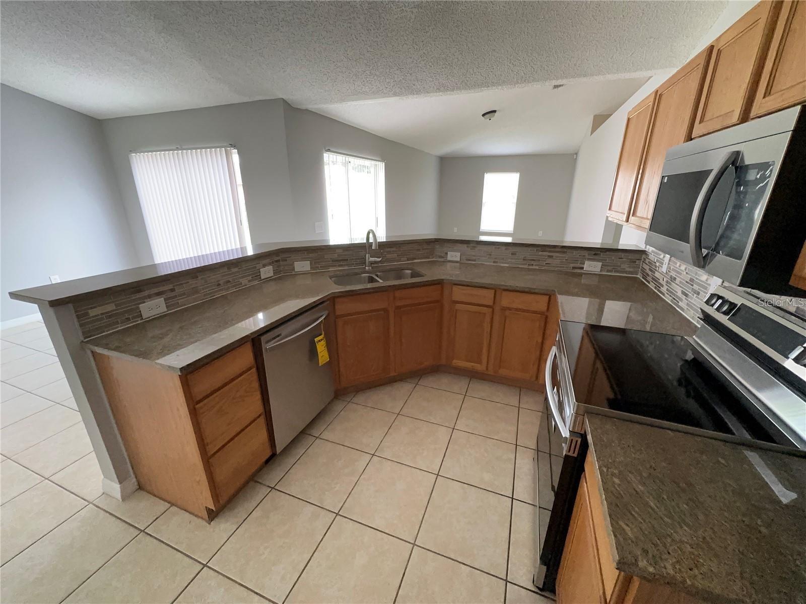 POINCIANA NBRHD 05 NORTH VILLAGE 03 - Residential Lease