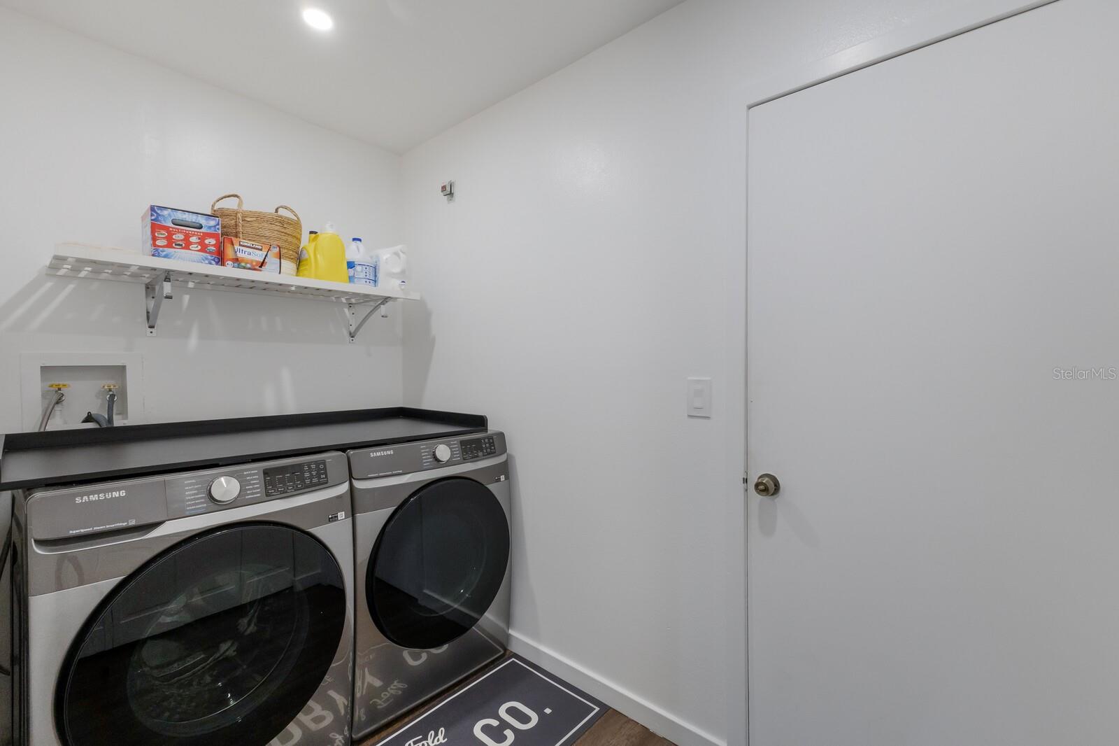 PALMA SOLA PINES II - Residential