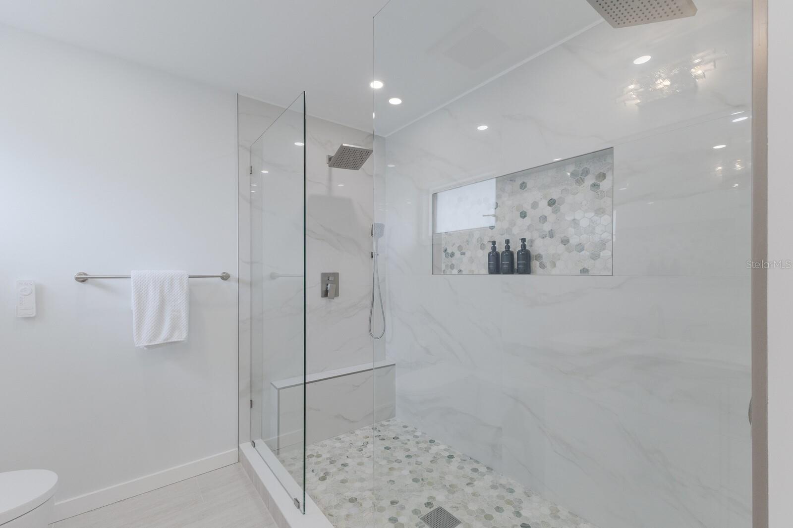 PALMA SOLA PINES II - Residential