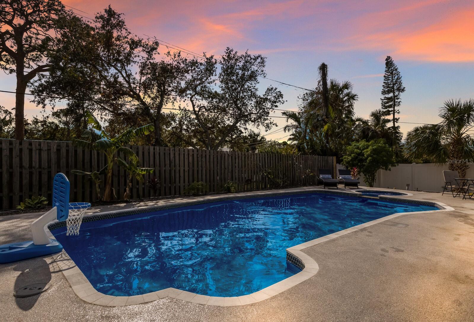 PALMA SOLA PINES II - Residential