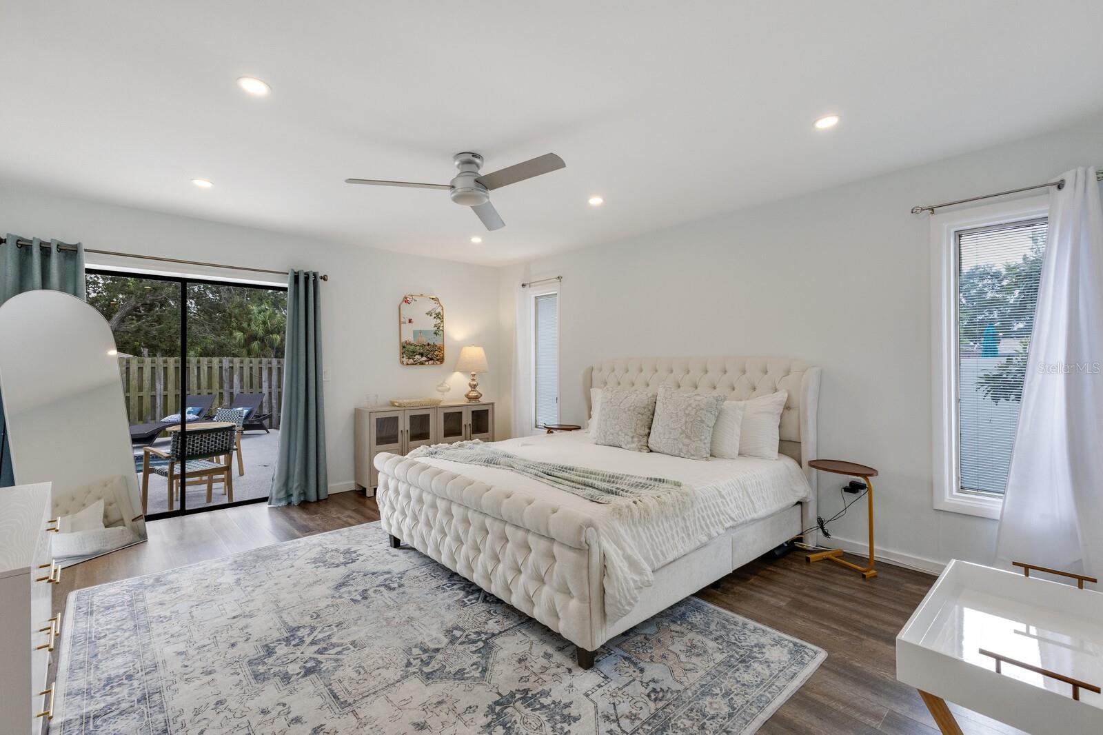 PALMA SOLA PINES II - Residential