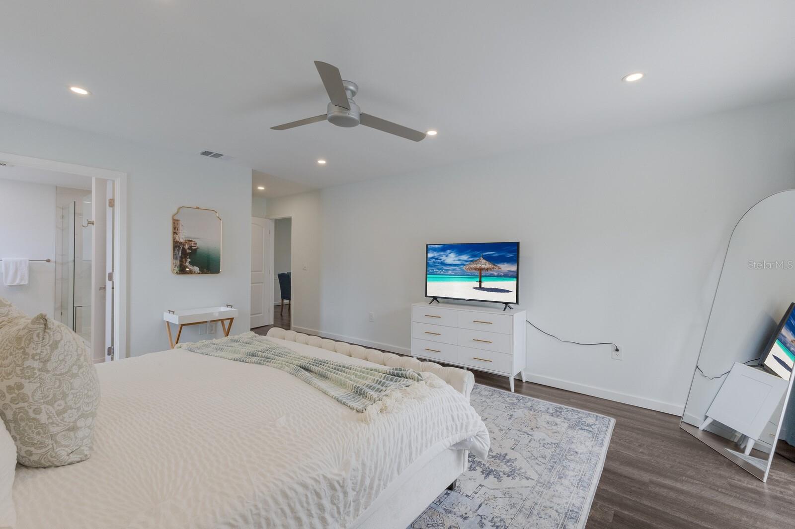 PALMA SOLA PINES II - Residential