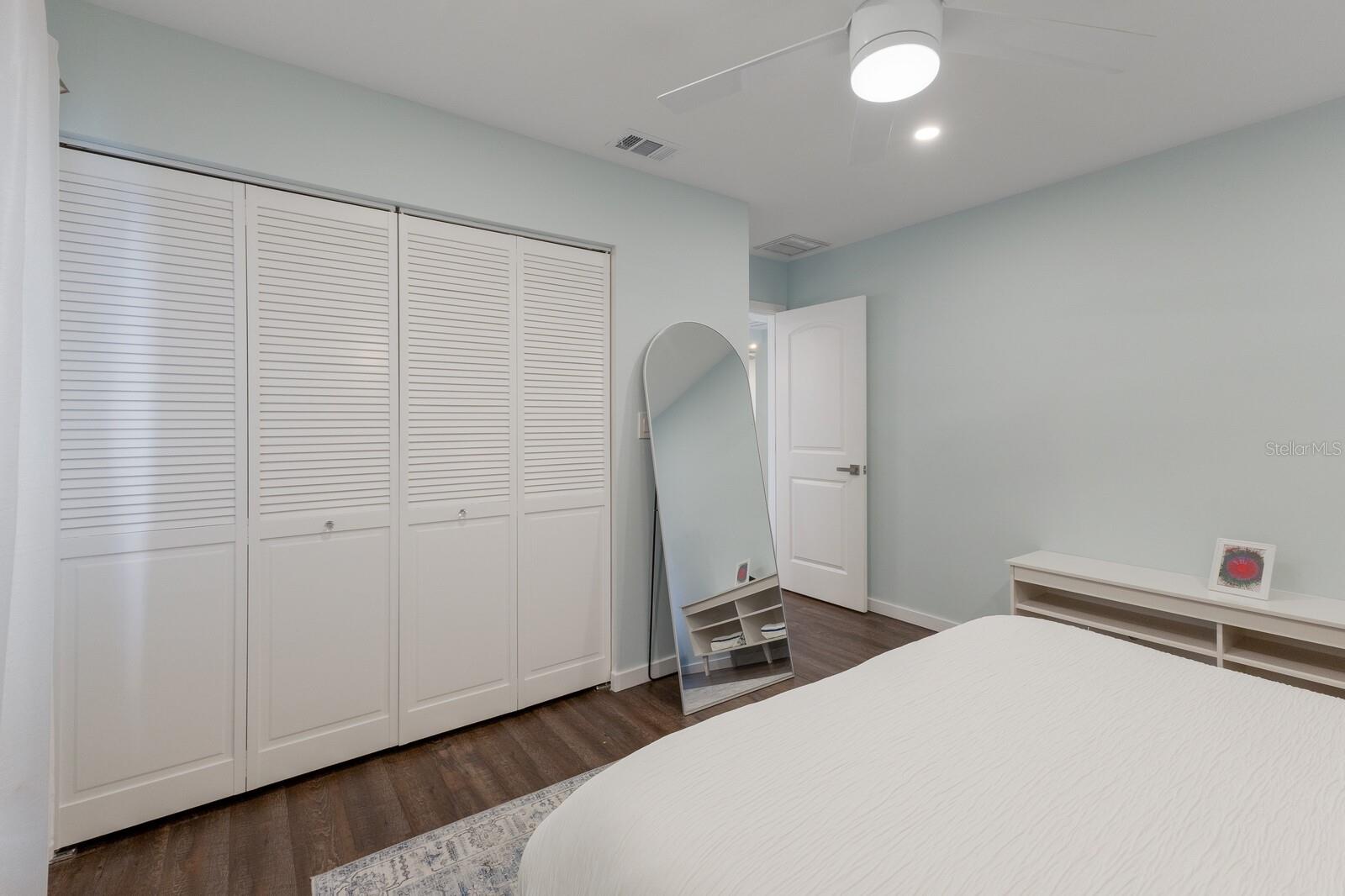 PALMA SOLA PINES II - Residential