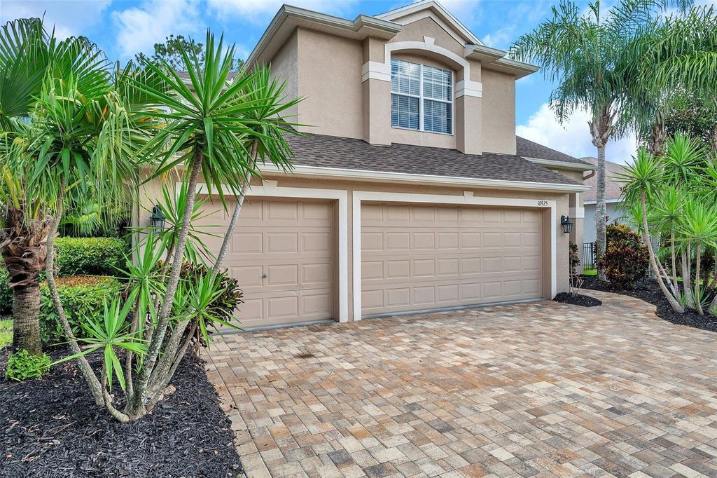 Photo of 10925 Oyster Bay Circle, New Port Richey, FL 34654 (MLS # W7876928)