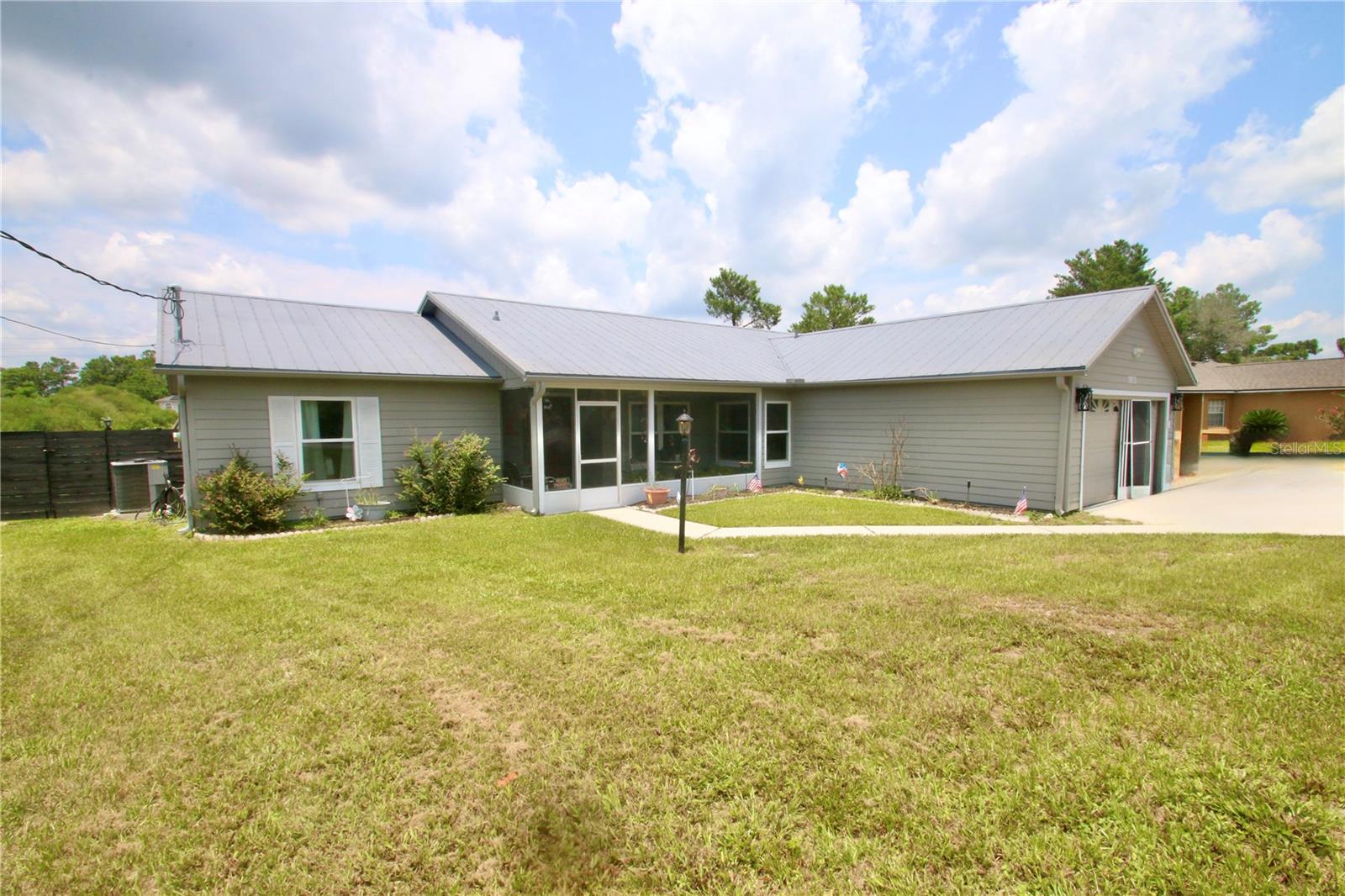 1812 WHIPPLE DRIVE