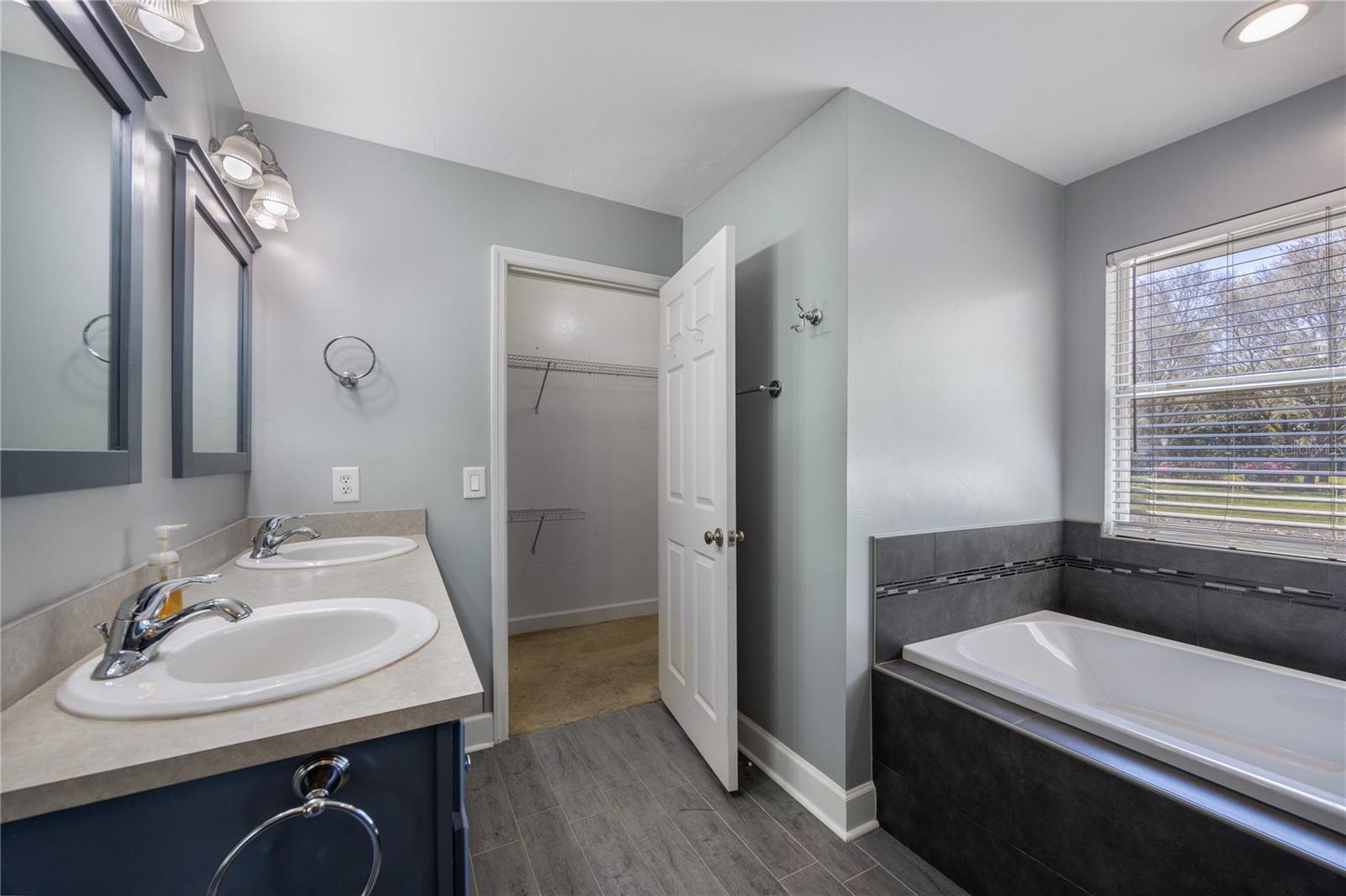 EDGEMOOR - Residential