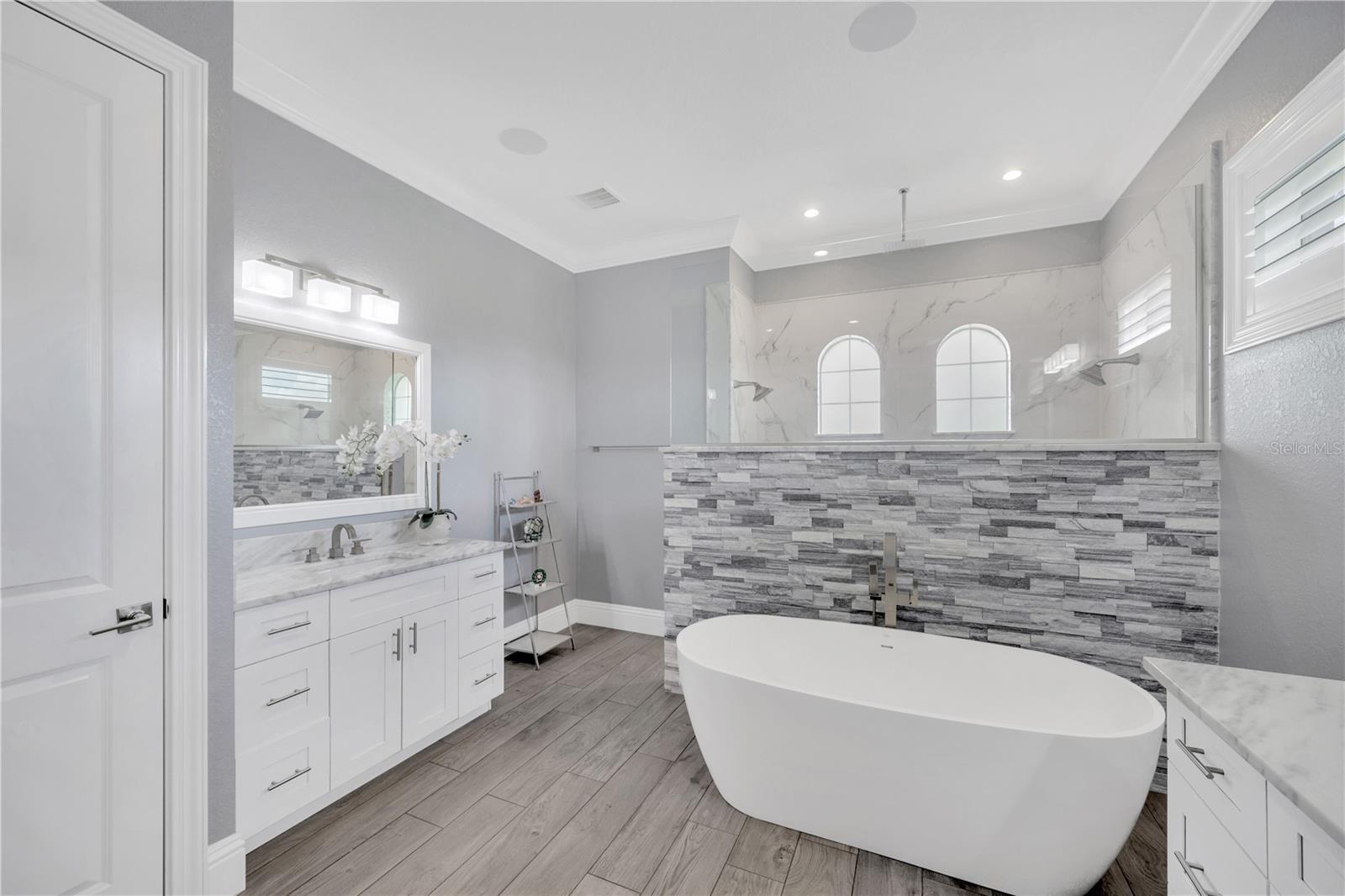 SADDLE RIDGE SUB - Residential