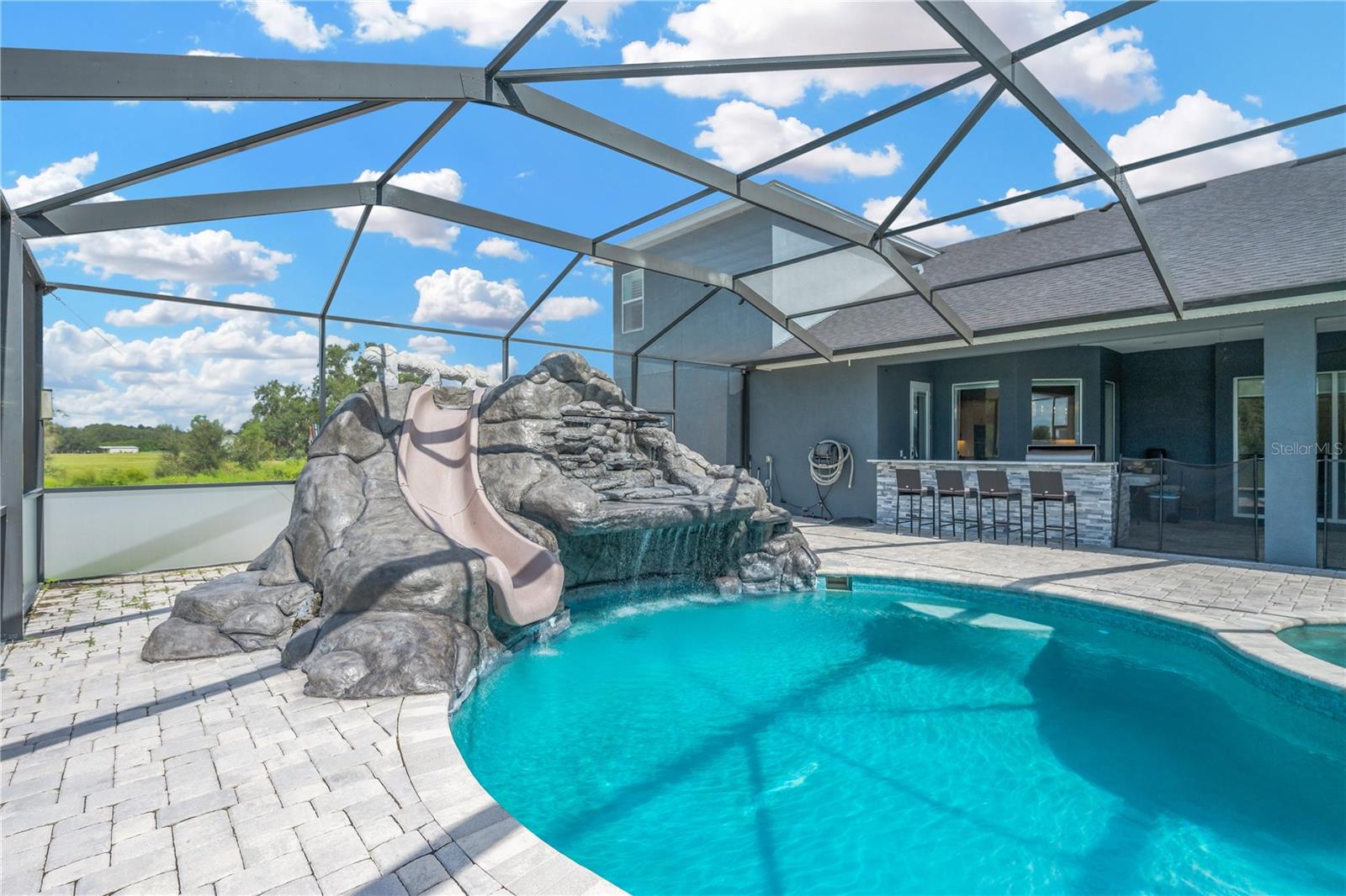 SADDLE RIDGE SUB - Residential