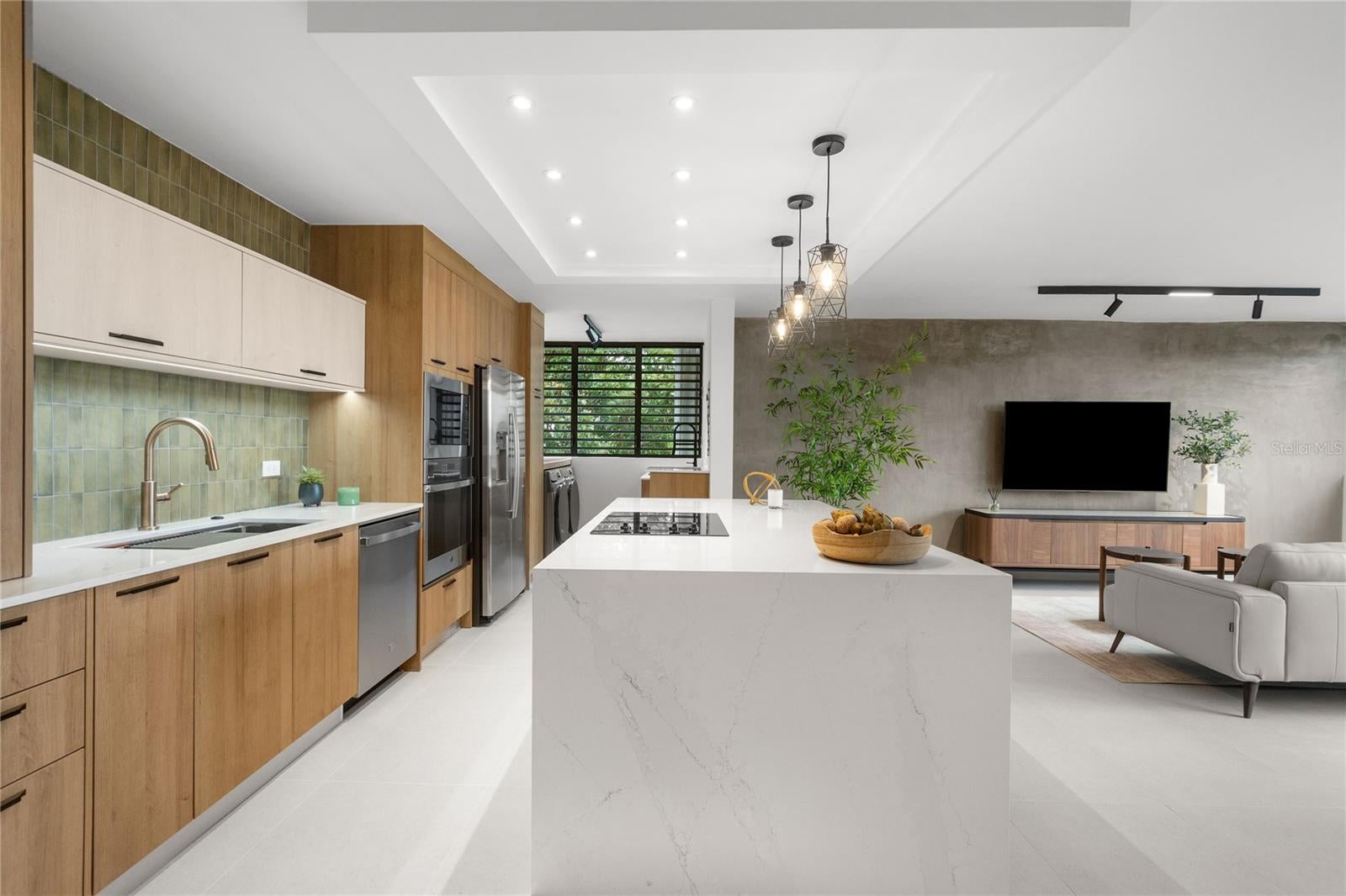 3J MANSIONES DE GARDEN HILLS
