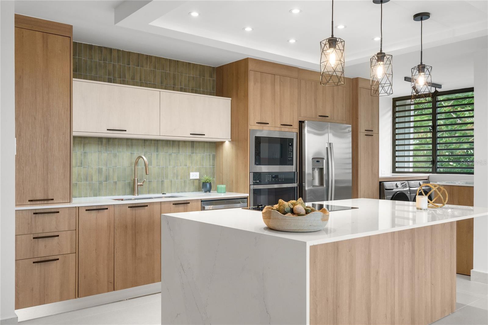 3J MANSIONES DE GARDEN HILLS