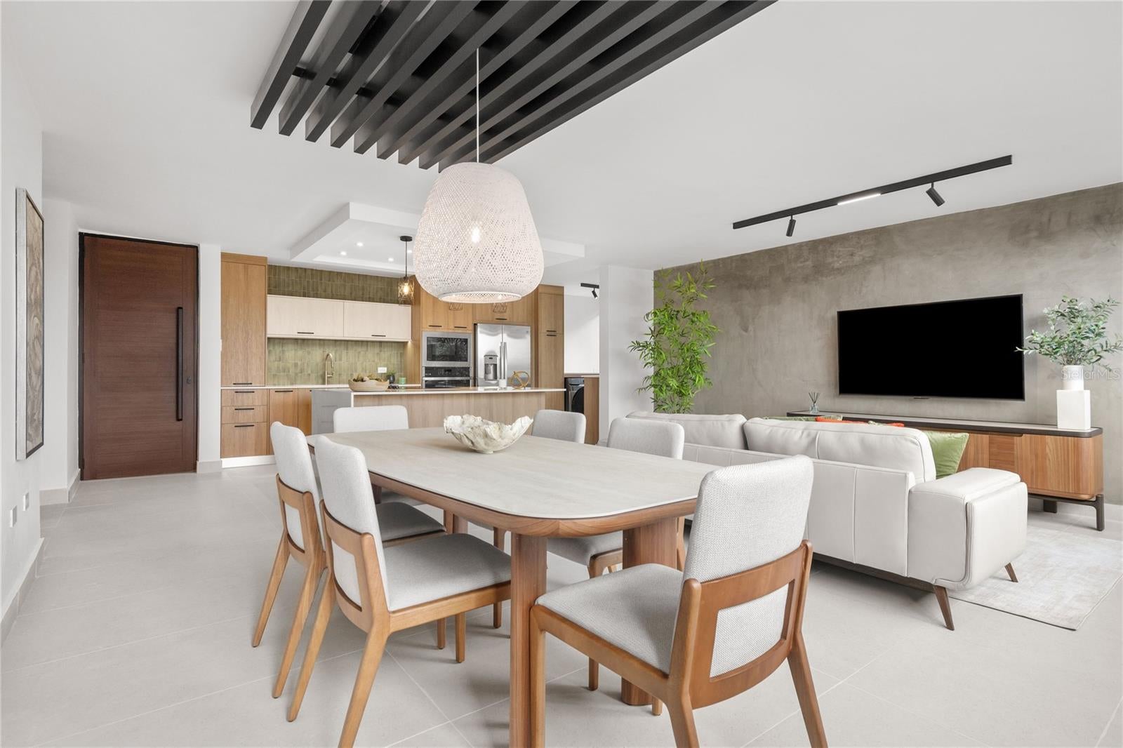 3J MANSIONES DE GARDEN HILLS