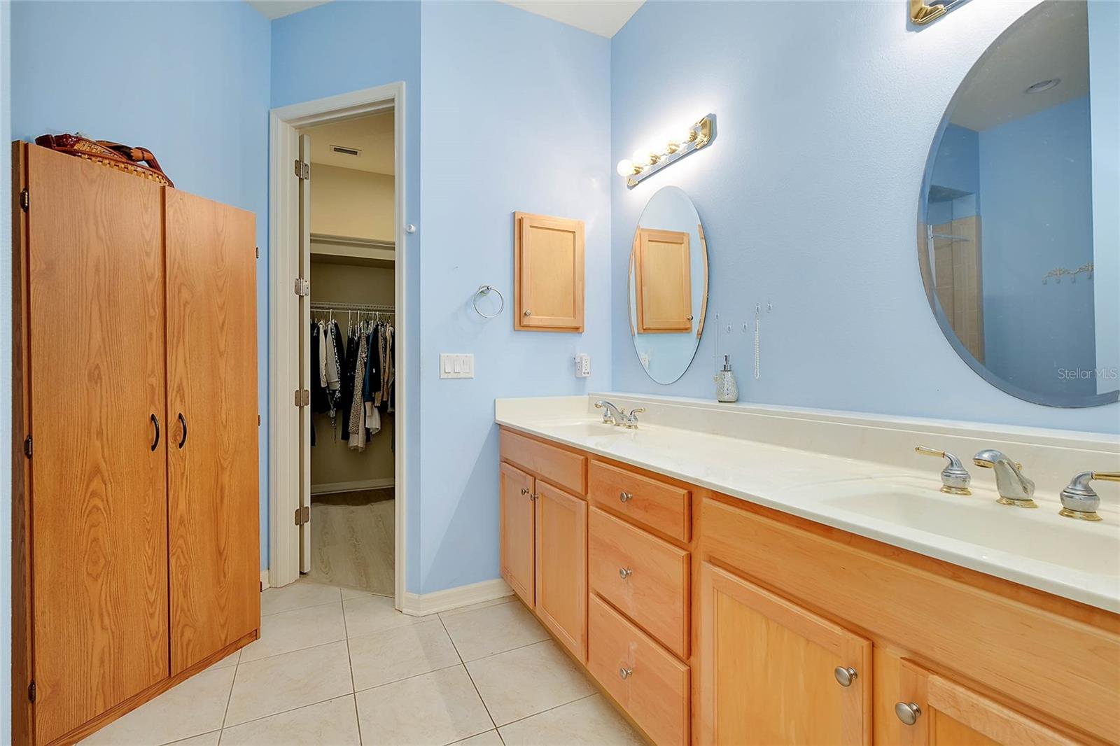 PALMA SOLA TRACE - Residential