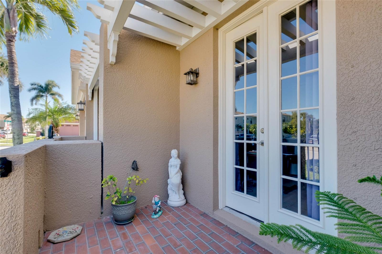 PALMA SOLA TRACE - Residential