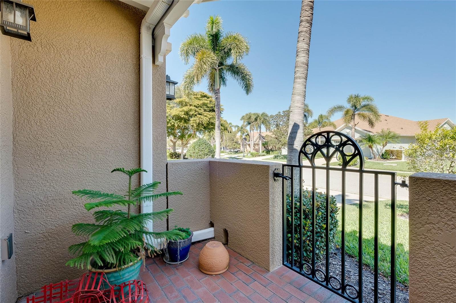 PALMA SOLA TRACE - Residential