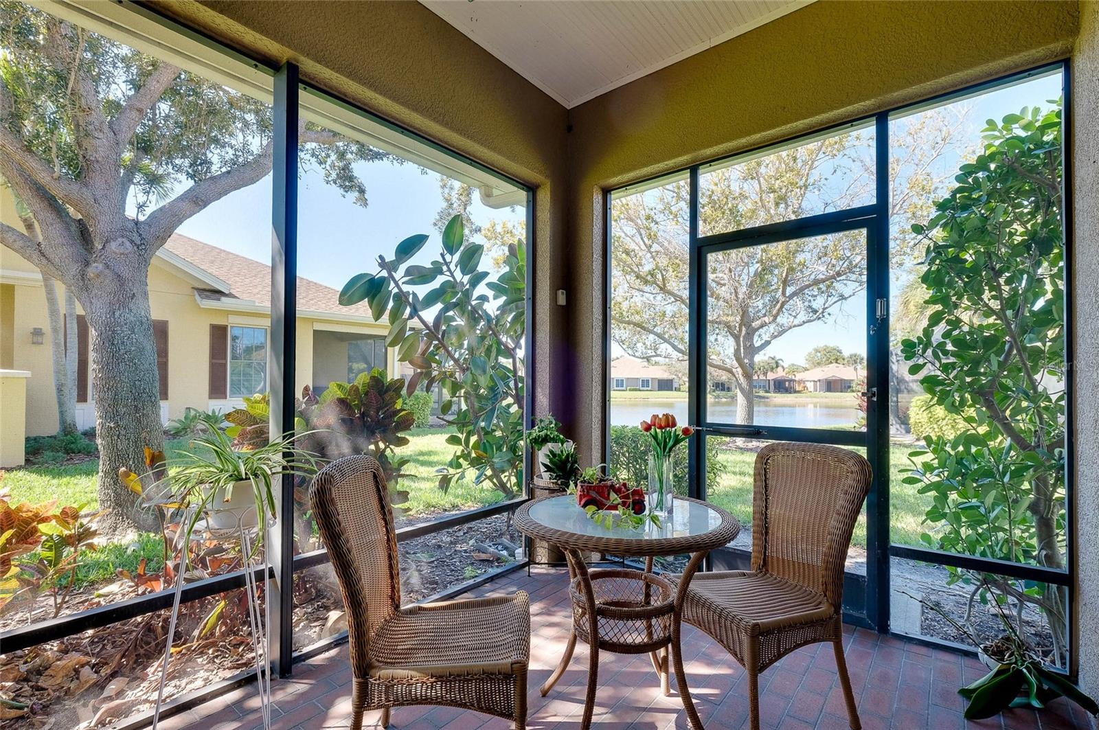 PALMA SOLA TRACE - Residential