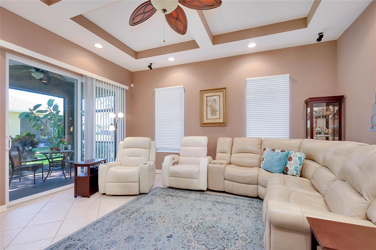 PALMA SOLA TRACE - Residential