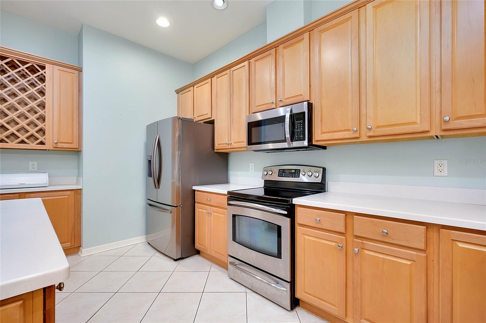 PALMA SOLA TRACE - Residential