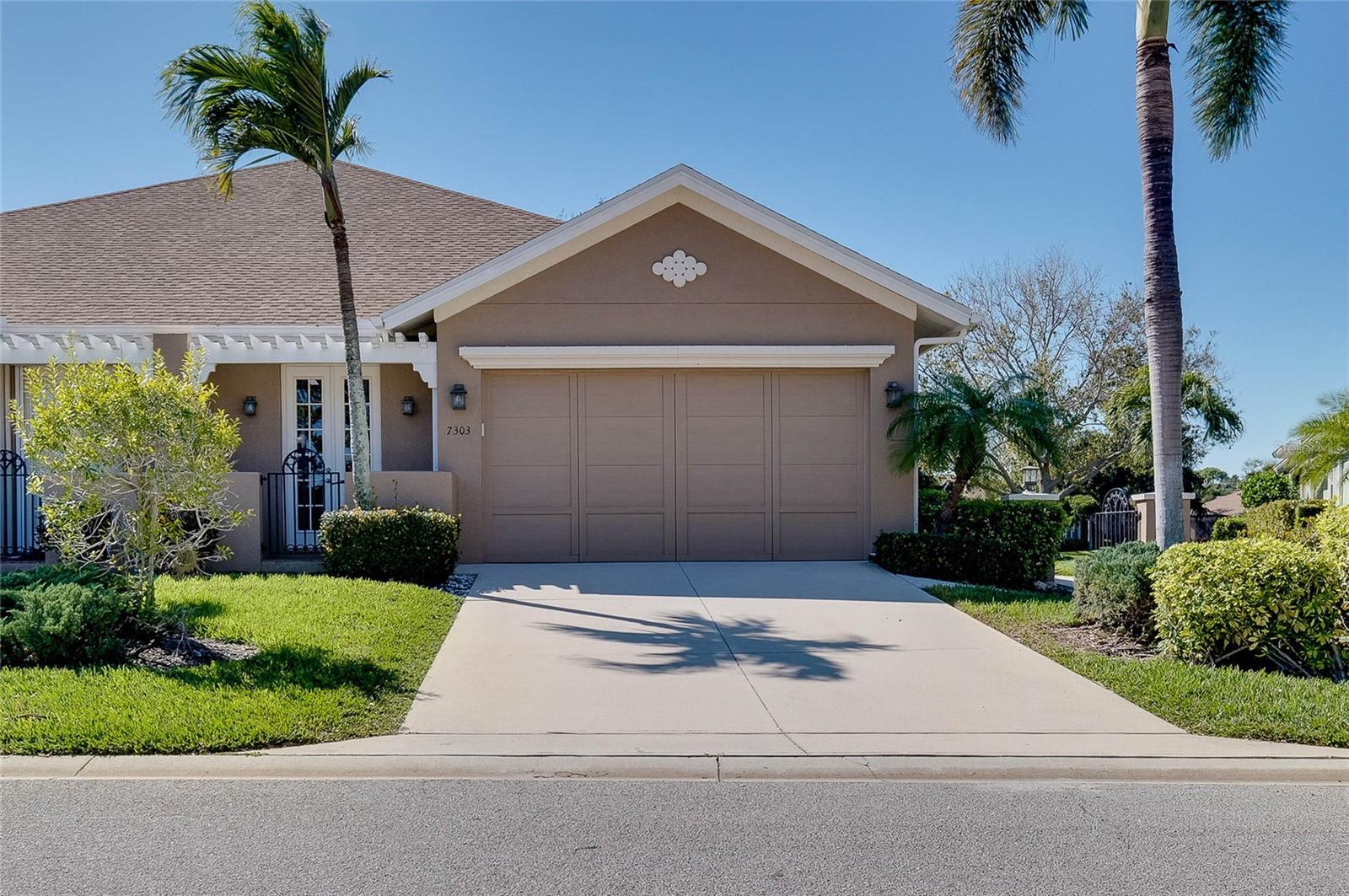 PALMA SOLA TRACE - Residential