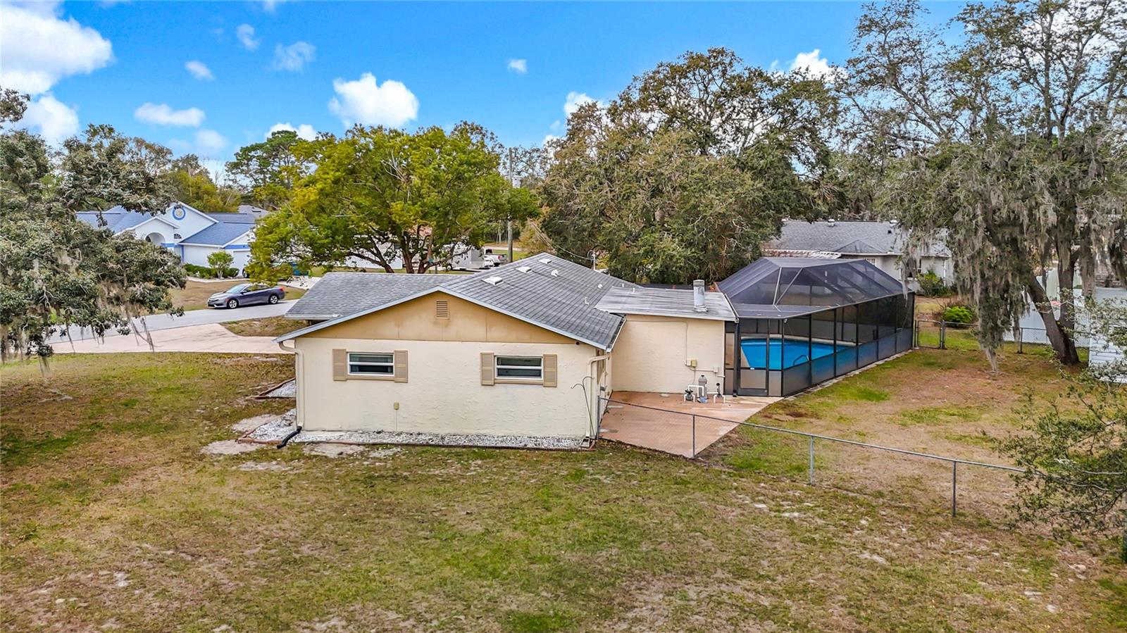 SPRING HILL - Residential