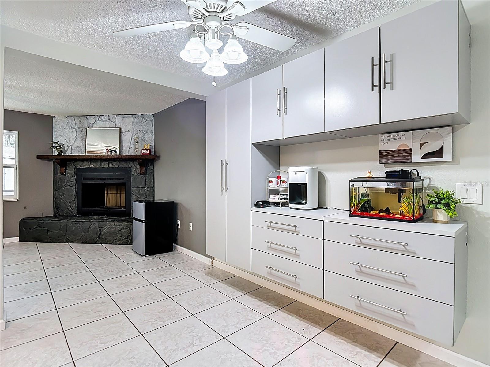 SPRING HILL - Residential