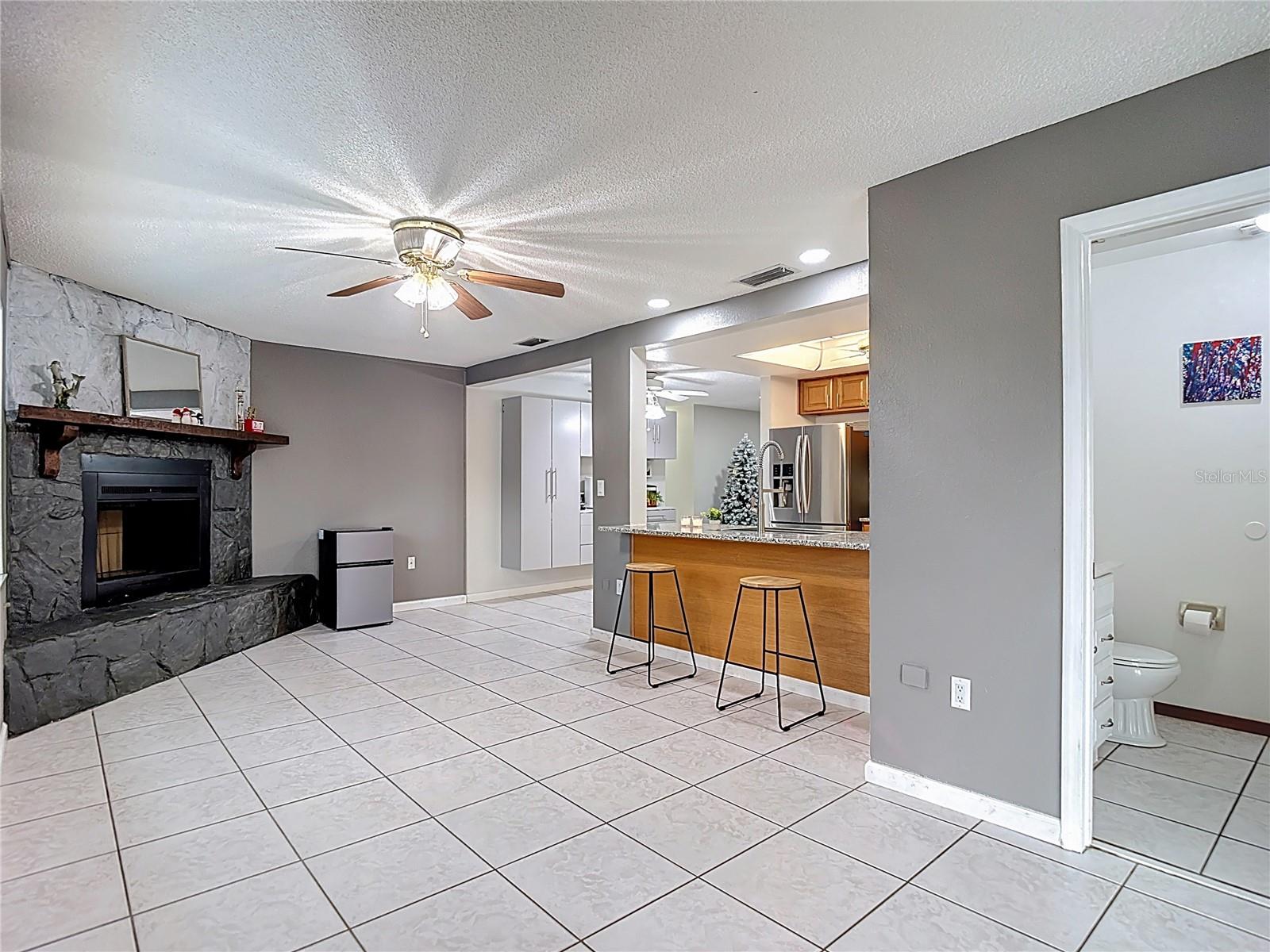 SPRING HILL - Residential