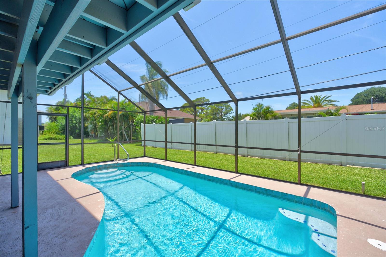 1194 LINDEN ROAD