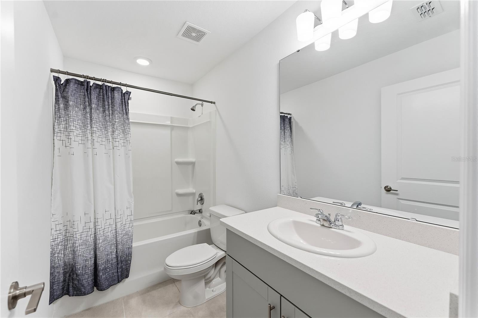 BELLALAGO POD G TWNHMS - Residential