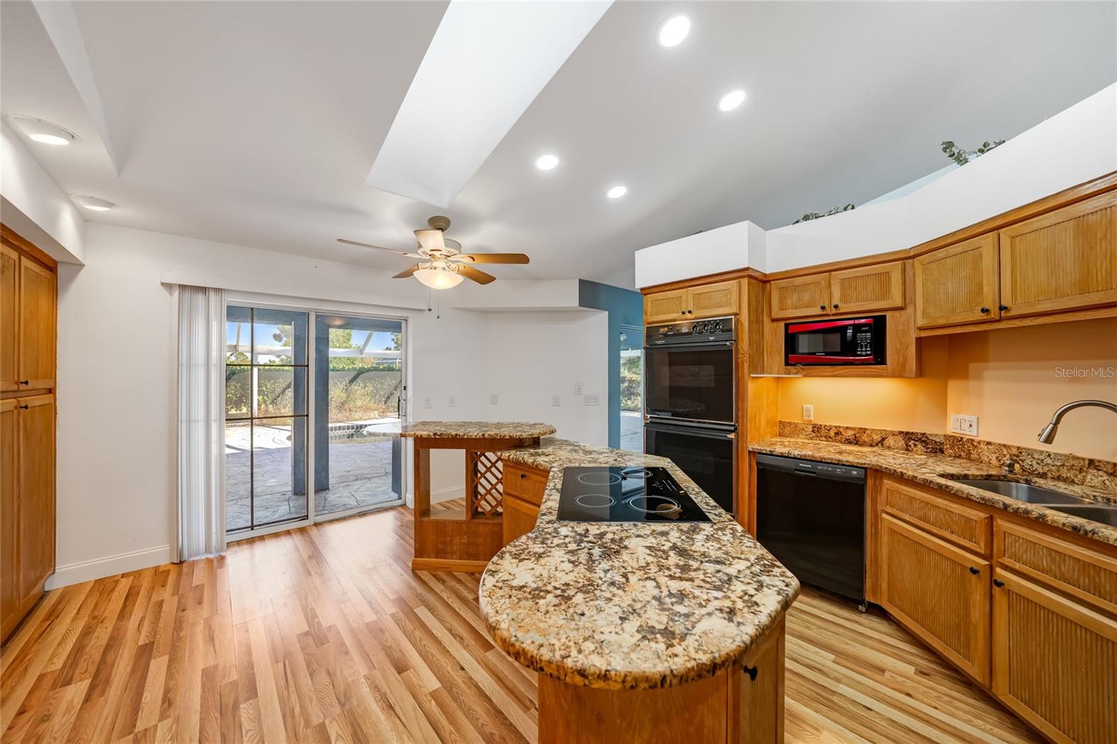 ROTONDA WEST BROADMOOR - Residential