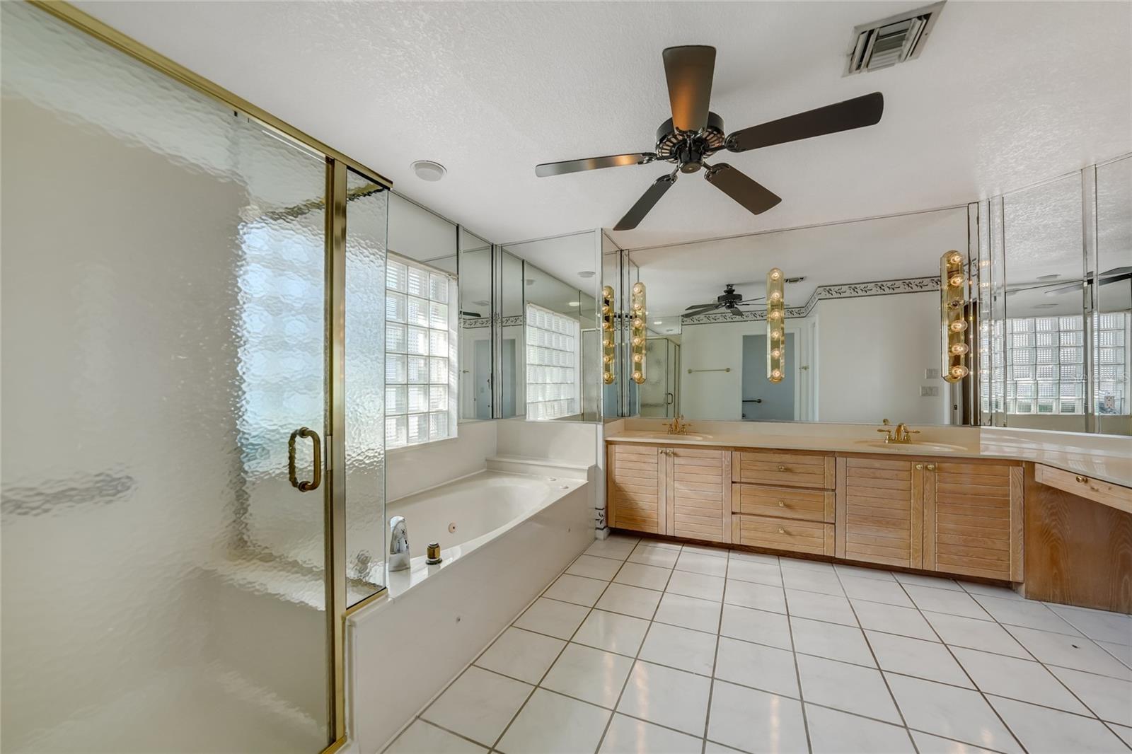 ROTONDA WEST BROADMOOR - Residential