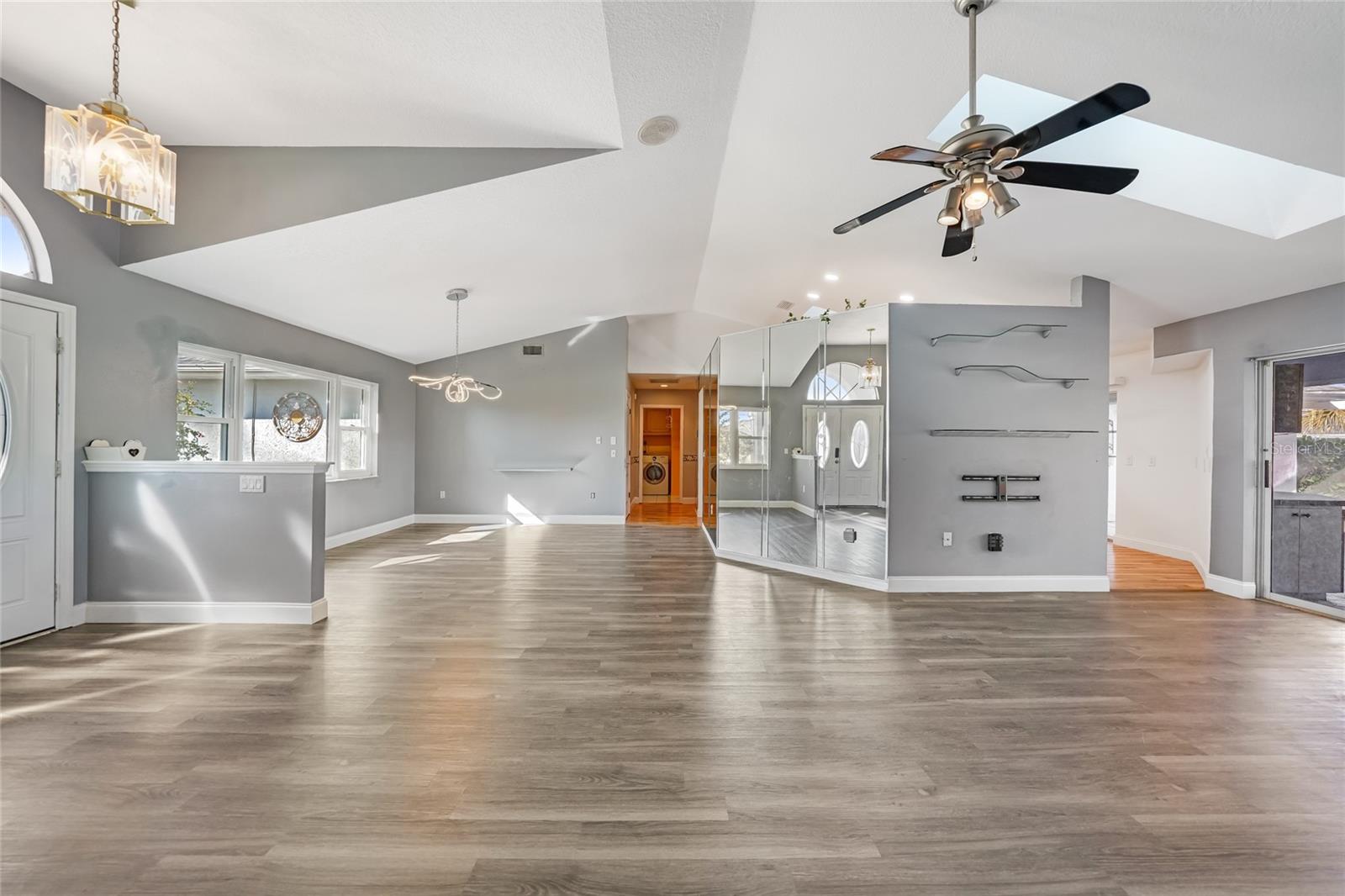 ROTONDA WEST BROADMOOR - Residential