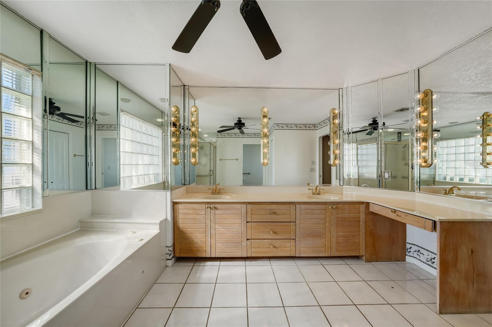 ROTONDA WEST BROADMOOR - Residential